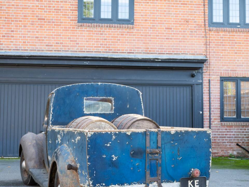 Image 6/134 of Ford V8 (1937)