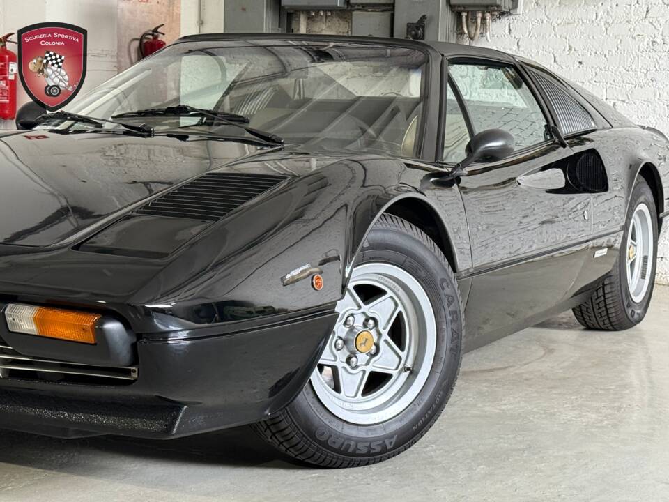 Immagine 54/78 di Ferrari 308 GTS (1980)