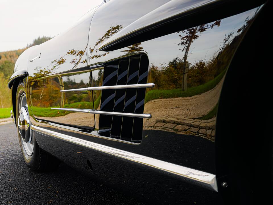 Bild 4/81 von Mercedes-Benz 300 SL Roadster (1959)