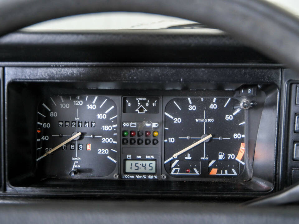 Image 14/50 de Volkswagen Golf Mk I GTI 1.8 (1983)