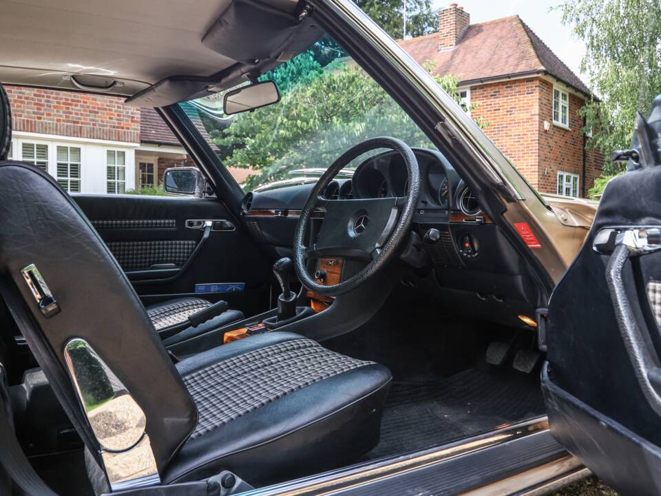 Afbeelding 4/40 van Mercedes-Benz 280 SL (1981)