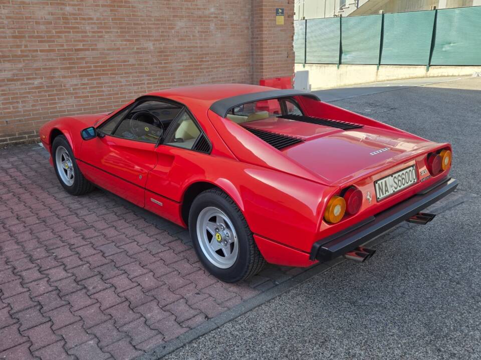 Image 5/95 of Ferrari 308 GTBi Quattrovalvole (1984)