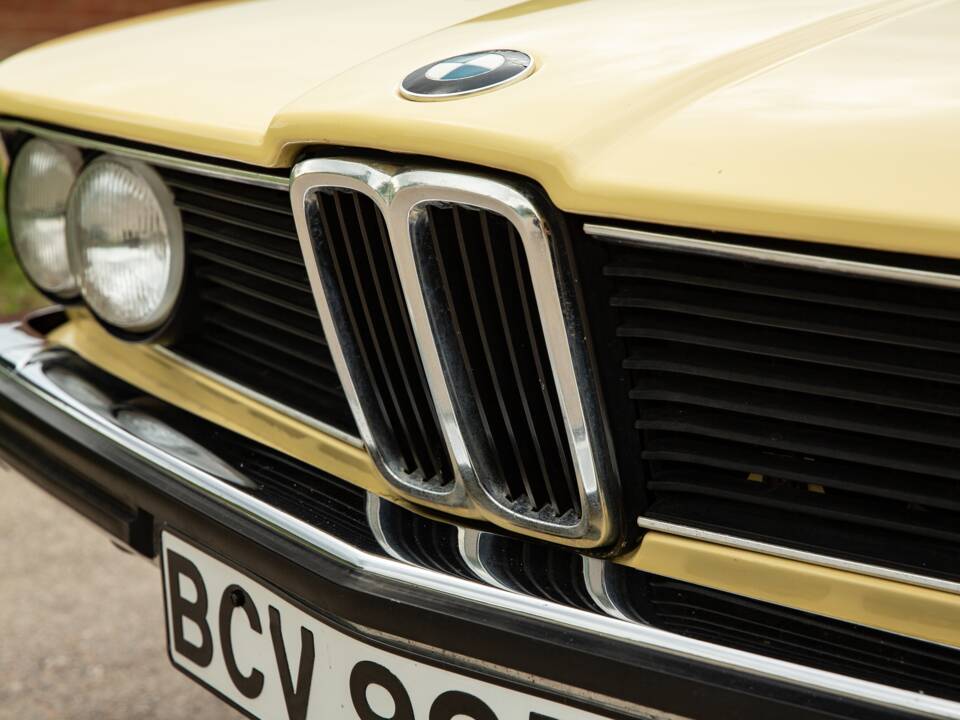 Image 43/44 of BMW 518 (1979)