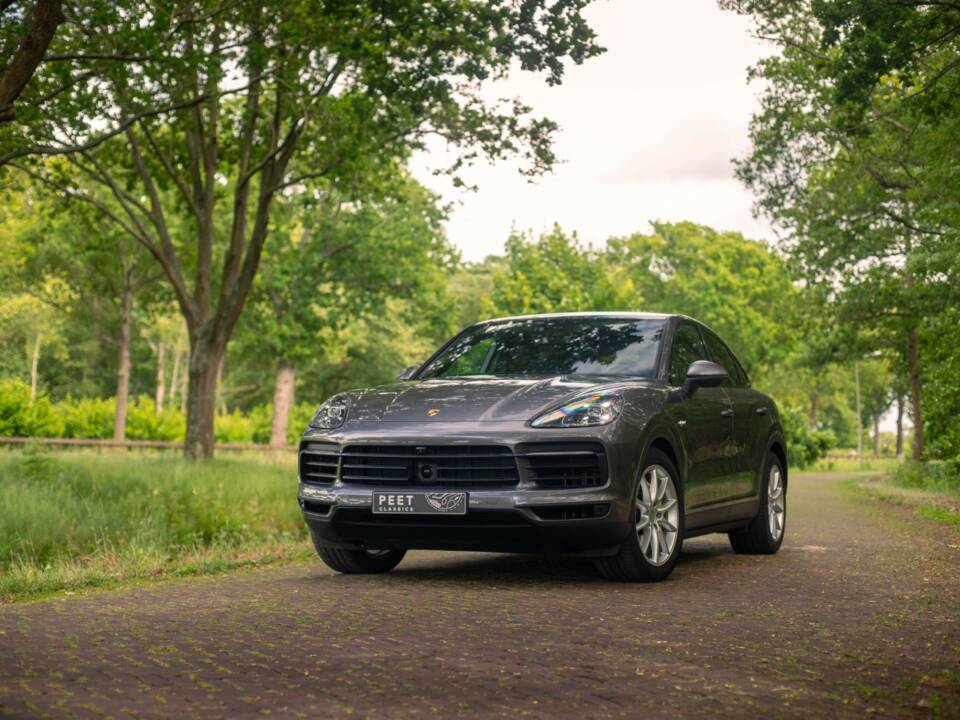 Image 1/21 of Porsche Cayenne Coupé E-Hybrid (2020)