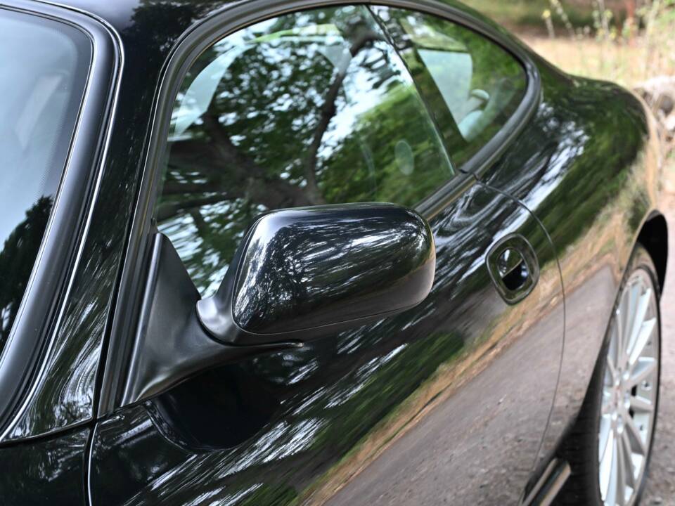 Image 12/50 of Jaguar XKR (2006)