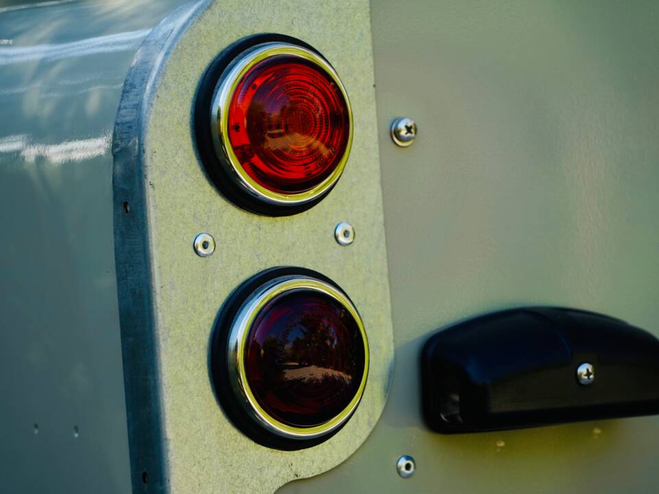 Bild 23/100 von Land Rover 88 (1968)