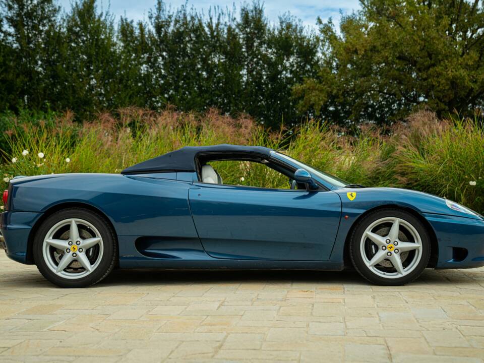 Immagine 5/50 di Ferrari 360 Spider (2002)