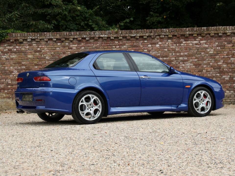 Imagen 32/50 de Alfa Romeo 156 3.2 V6 GTA (2003)