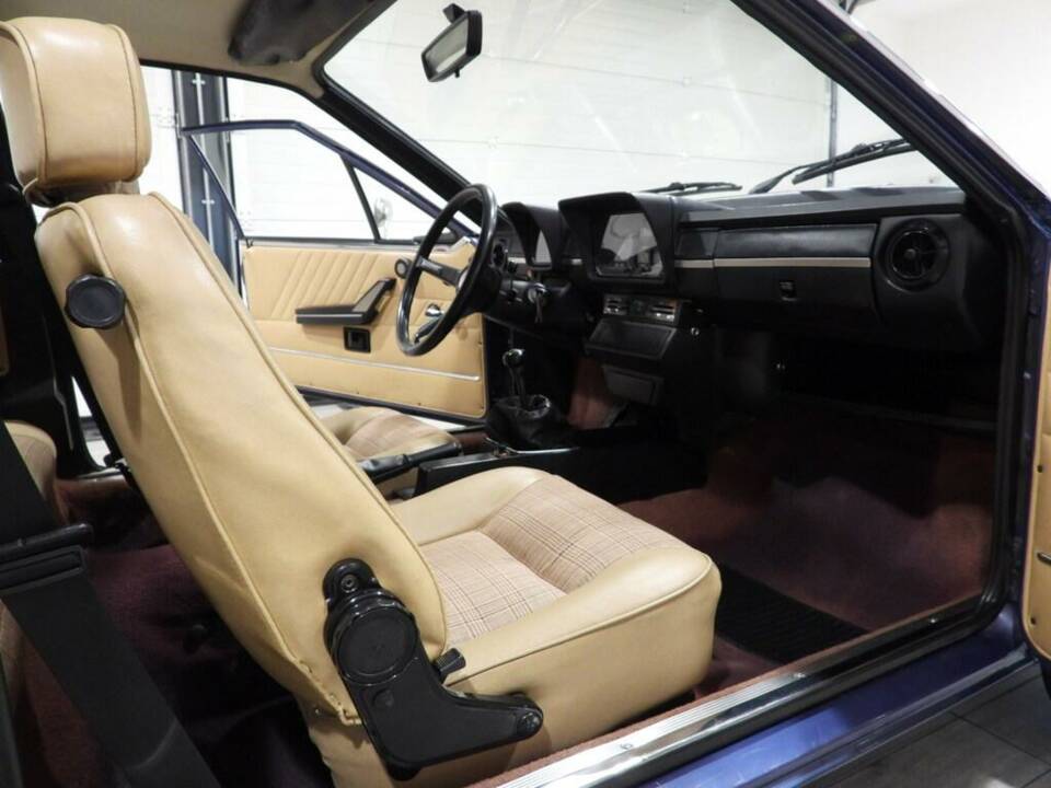 Bild 9/15 von Alfa Romeo Alfetta GT 1.6 (1977)