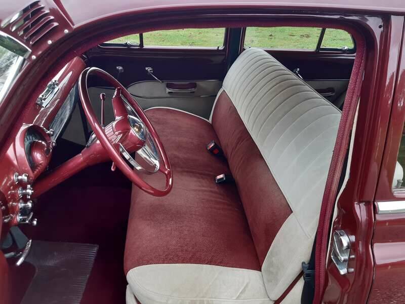 Image 12/37 of Oldsmobile Golden Rocket 88 Holiday Coupe (1950)