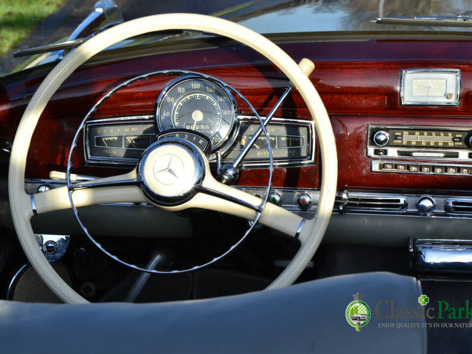 Image 28/50 de Mercedes-Benz 300 d Cabriolet D (1958)