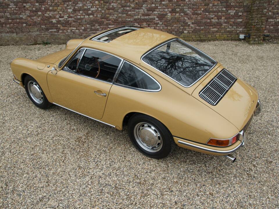 Immagine 21/50 di Porsche 911 2.0 (1965)