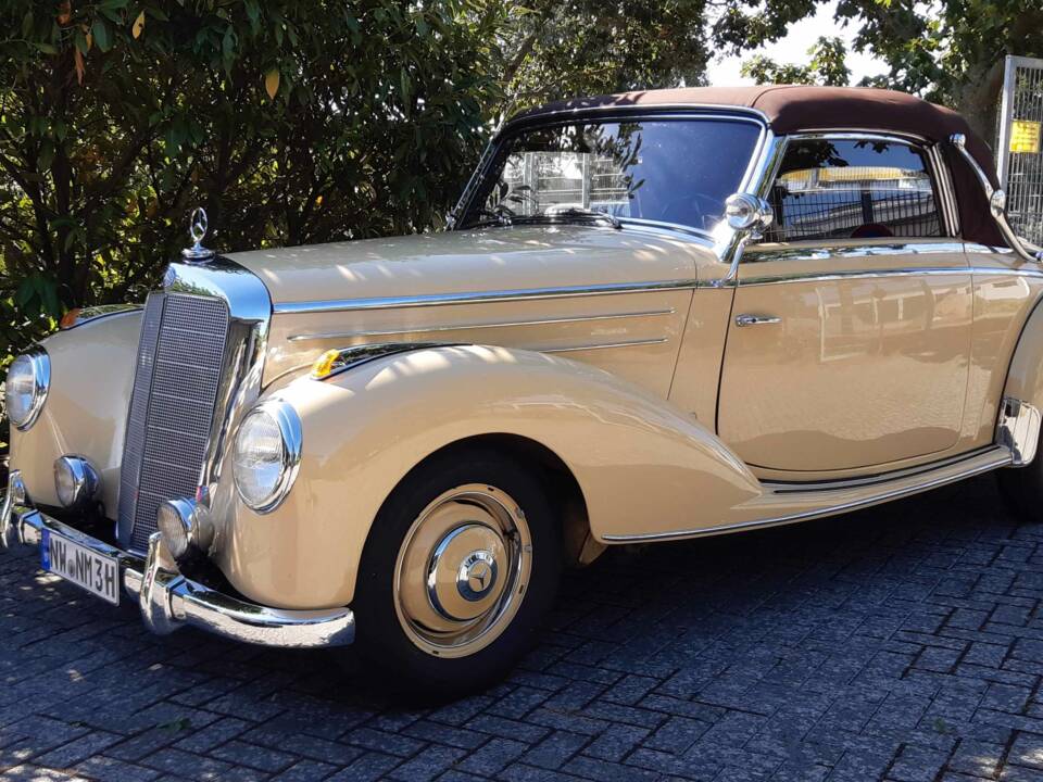 Image 1/22 of Mercedes-Benz 220 Cabriolet A (1954)
