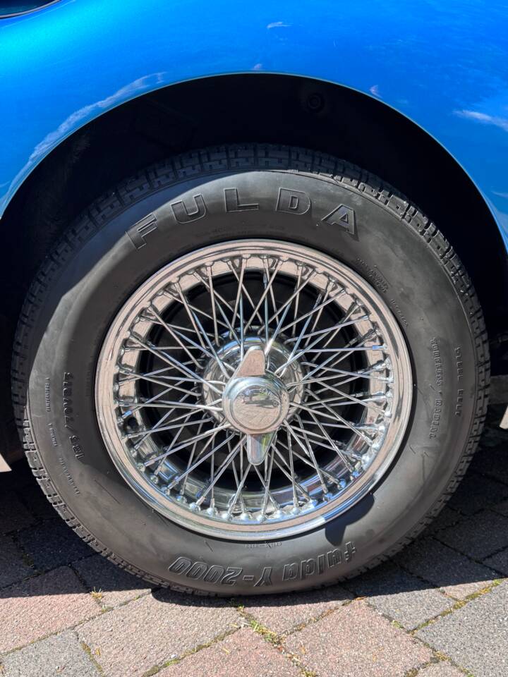 Image 3/28 de Austin-Healey 3000 Mk III (BJ8) (1964)