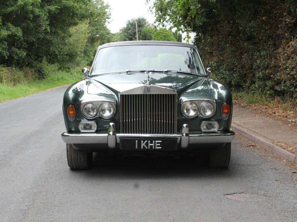 Image 2/19 of Rolls-Royce Corniche I (1974)