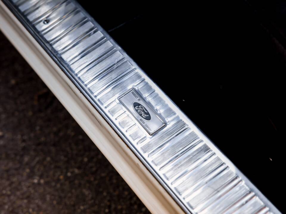 Afbeelding 57/91 van Ford Fairlane 500 (1963)