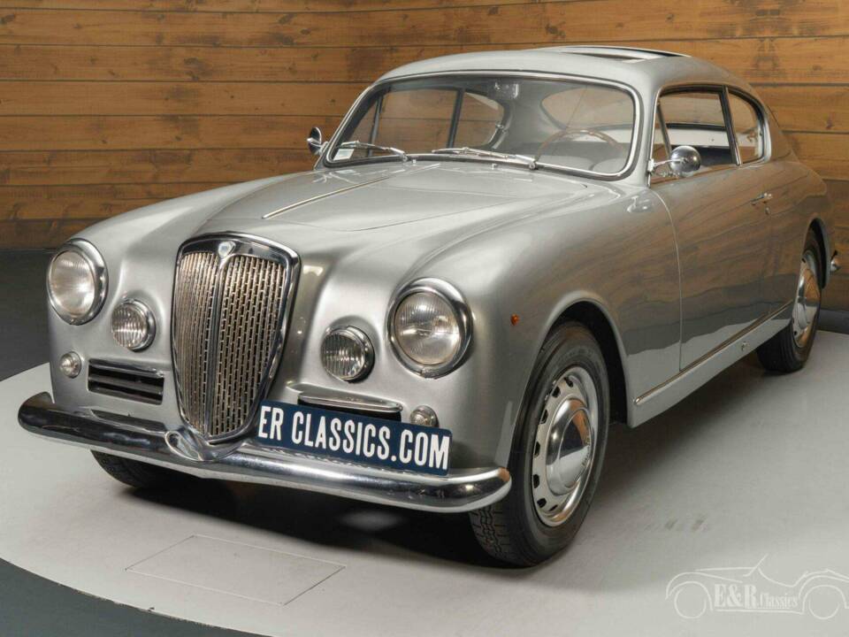 Image 5/19 de Lancia Aurelia B20 GT 2500 (1959)