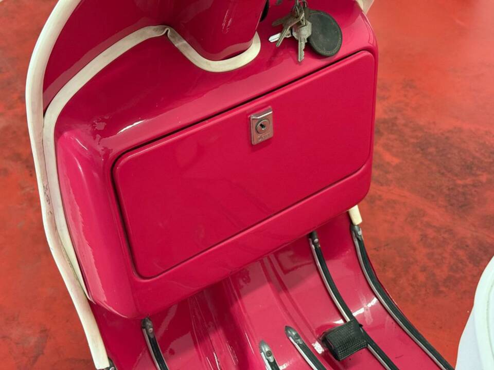 Image 12/26 of Piaggio Vespa 50 N Special (1980)