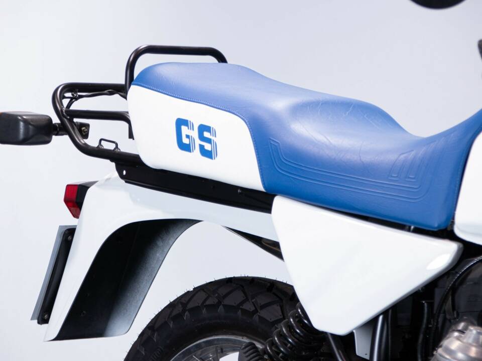 Image 36/50 of BMW DUMMY (1988)