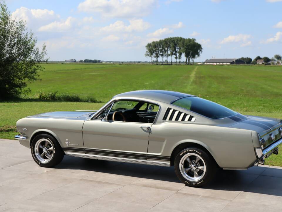 Image 50/50 de Ford Mustang 289 (1966)