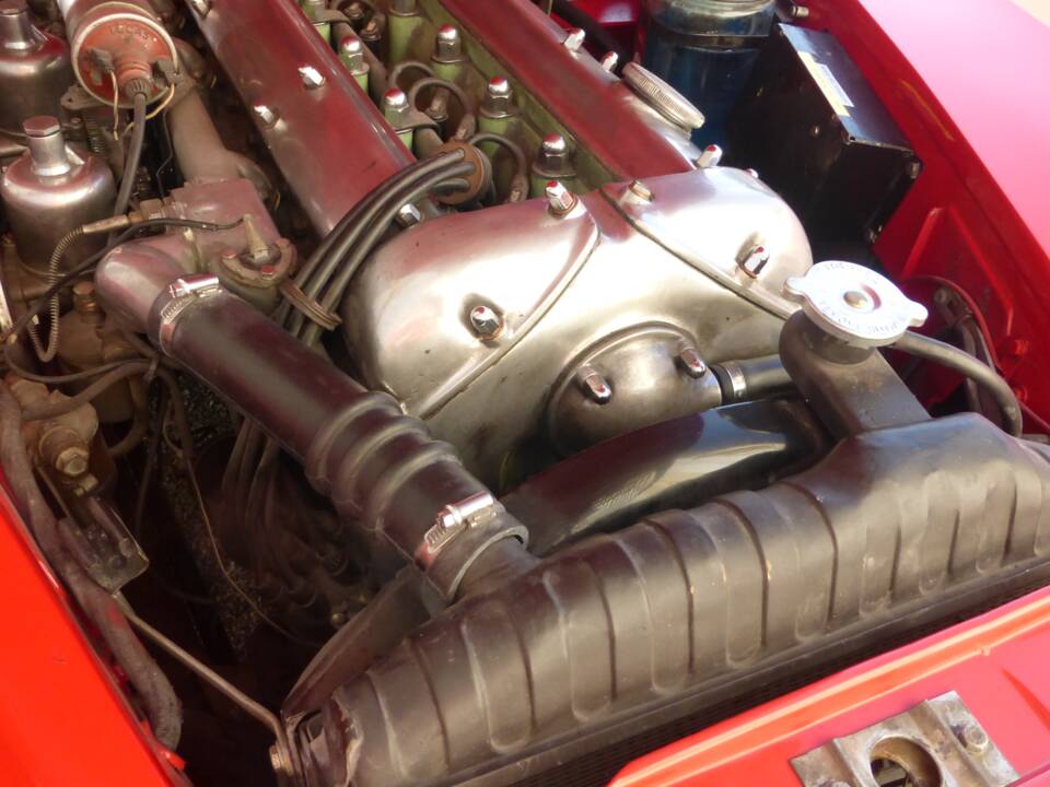 Image 115/174 of Jaguar XK 150 3.4 S OTS (1958)