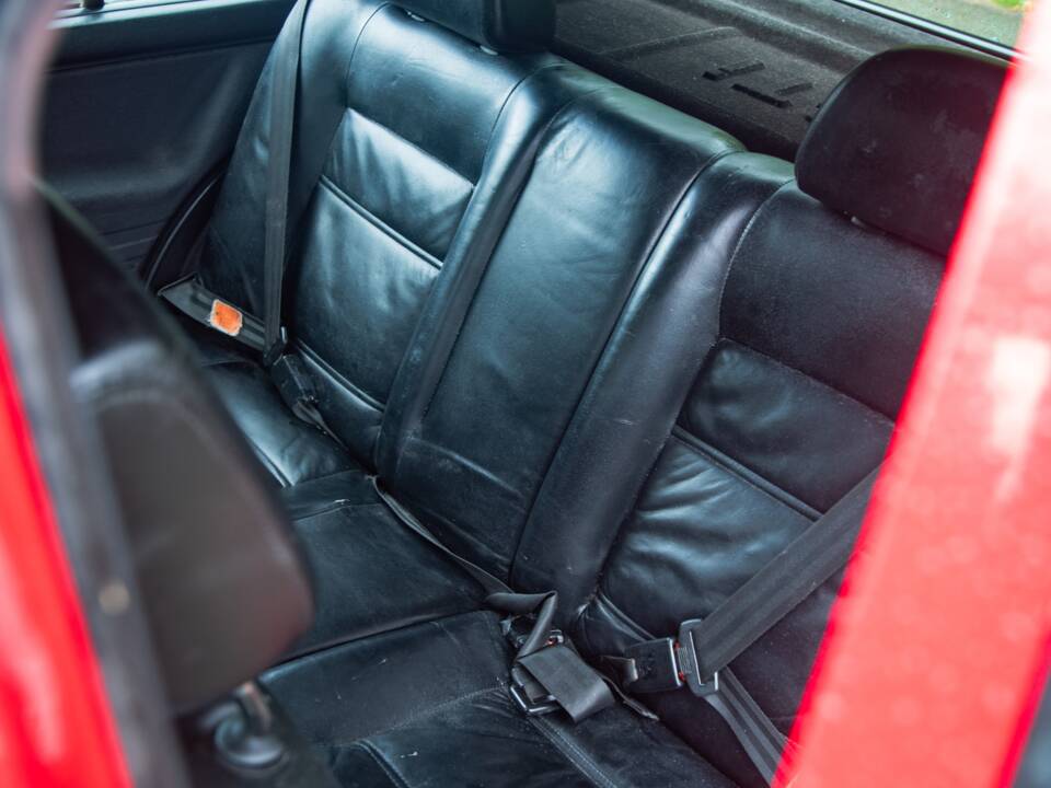 Image 49/50 de Volkswagen Golf III GTI 2.0 (1992)
