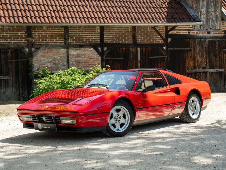 Bild 7/38 von Ferrari 328 GTS (1986)