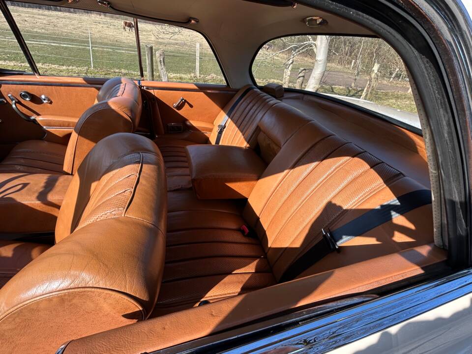Afbeelding 11/11 van Mercedes-Benz 250 SE (1966)