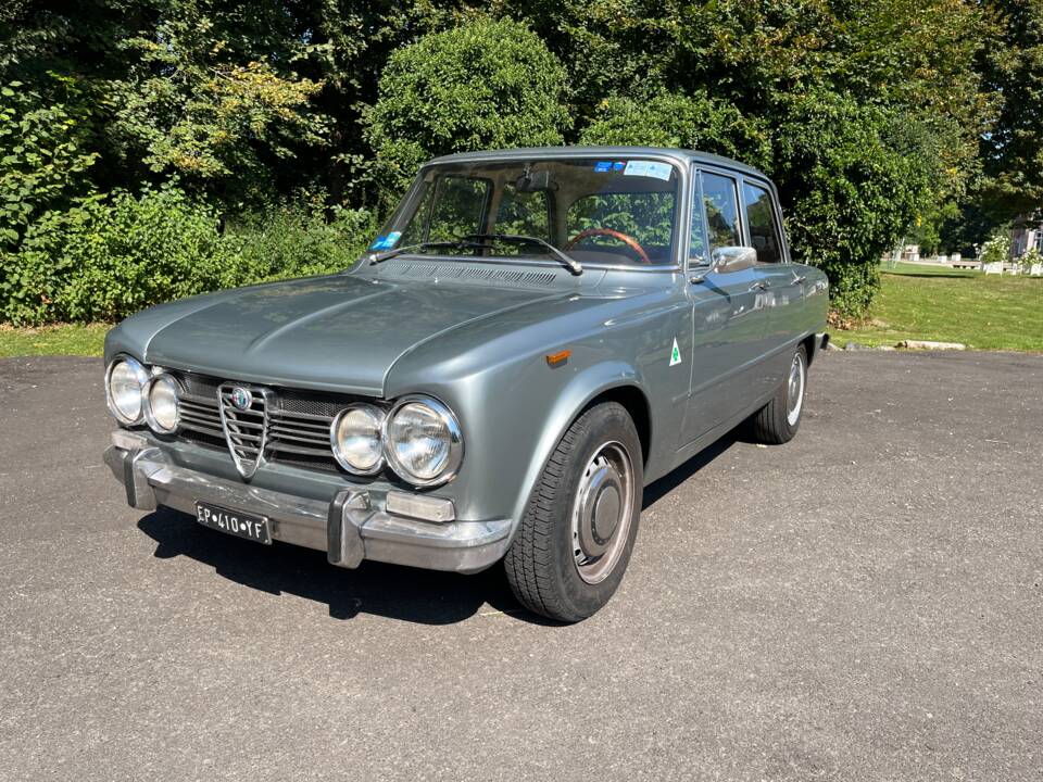 Bild 15/21 von Alfa Romeo Giulia Super 1.3 (1972)