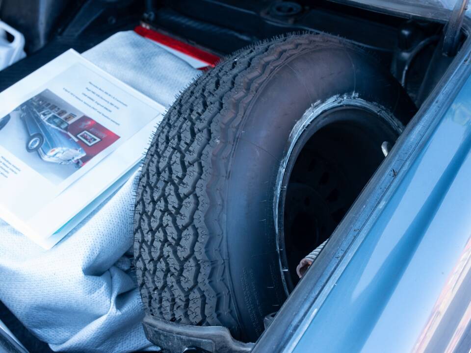 Bild 32/32 von Mercedes-Benz 300 SEL 6.3 (1972)