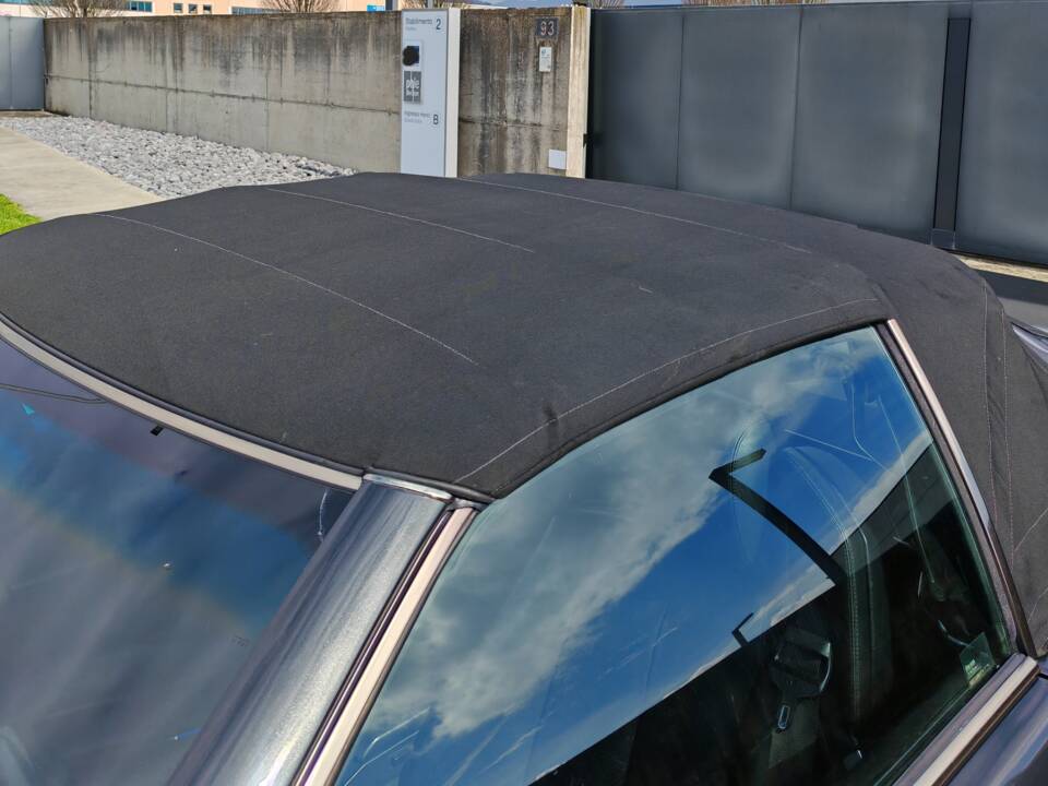 Image 20/42 of Mercedes-Benz 300 SL-24 (1992)