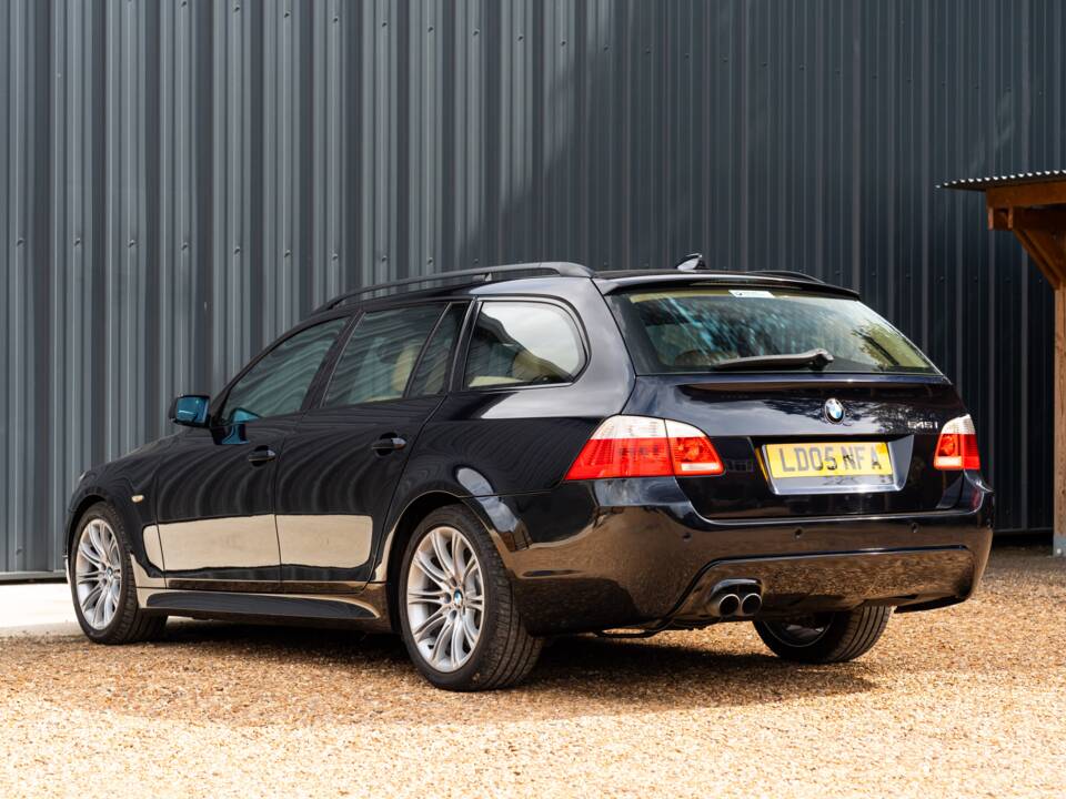 Imagen 17/65 de BMW 545i Touring (2005)