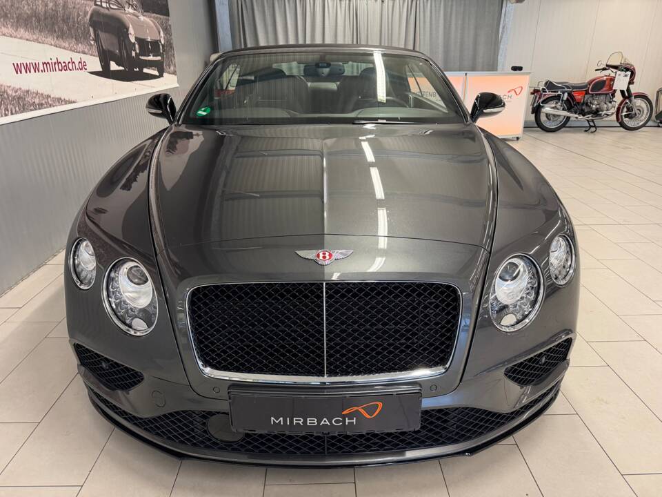 Image 6/22 of Bentley Continental GTC V8 S (2017)