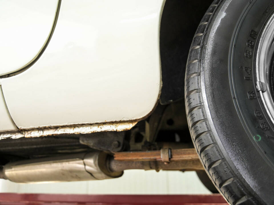 Image 49/50 of MG MGB GT V8 (1975)