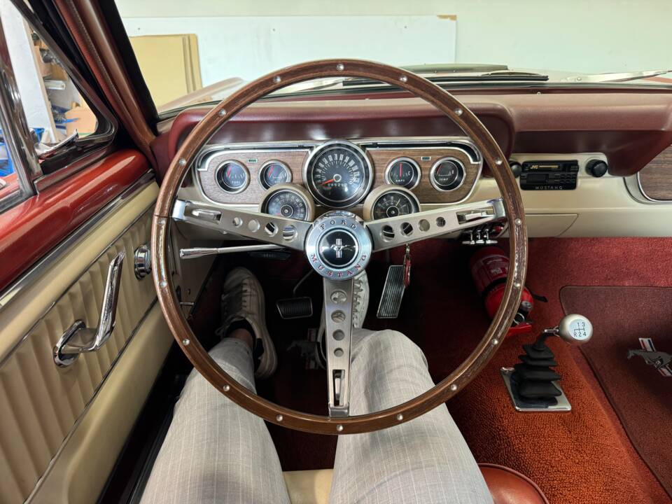 Image 18/28 de Ford Mustang 289 (1966)