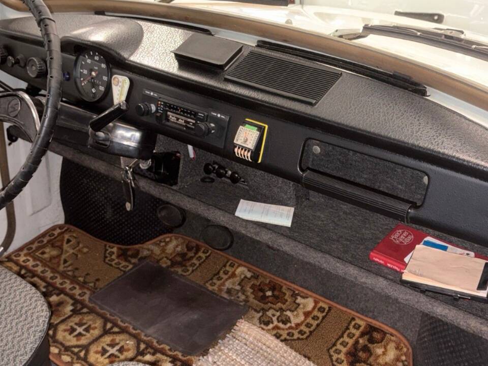 Image 15/18 de Trabant 601 (1977)