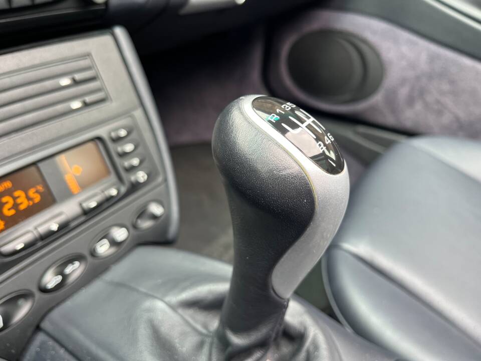 Bild 30/50 von Porsche 911 Carrera (2003)