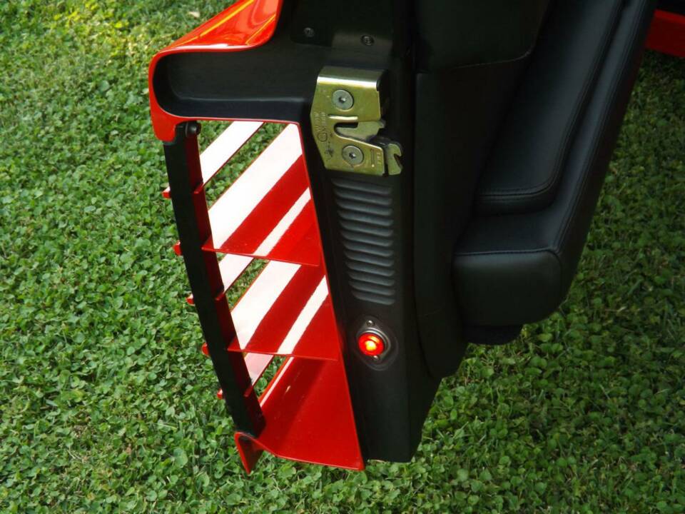 Bild 33/50 von Ferrari 512 TR (1993)