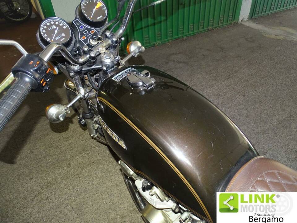 Image 5/10 of Honda DUMMY (1976)