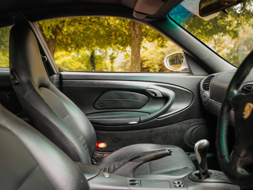 Bild 22/26 von Porsche 911 Carrera 4 (1999)