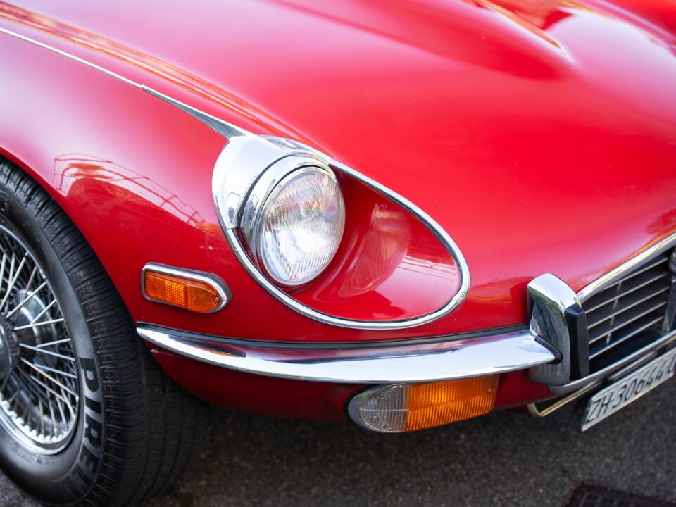 Immagine 12/39 di Jaguar E-Type V12 (2+2) (1973)