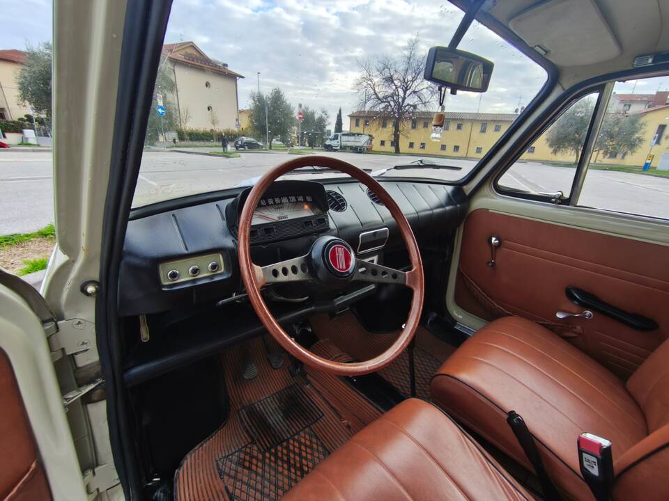 Image 6/10 de FIAT 850 Speciale (1968)