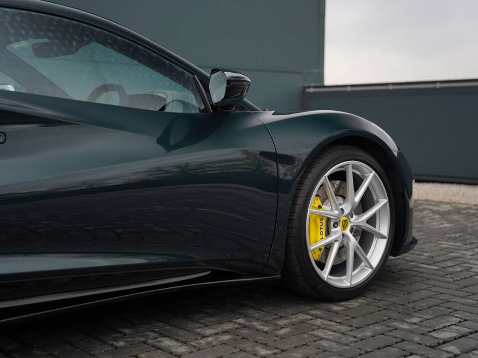 Image 43/50 de Lotus Emira &quot;First Edition&quot; (2023)