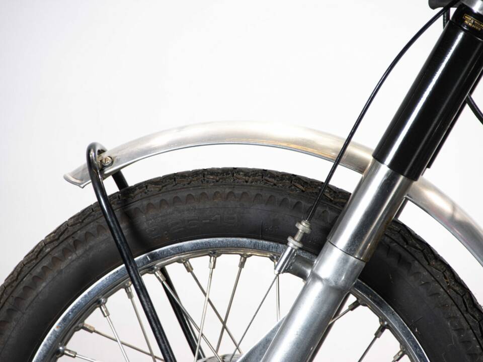 Bild 21/50 von Matchless G 12 (1963)