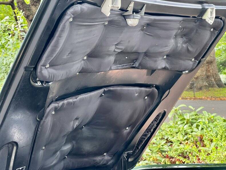 Image 41/50 of Bentley Turbo R (1990)