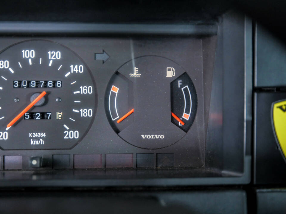 Image 21/50 of Volvo 245 Super Polar (1992)