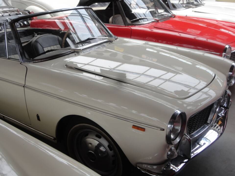 Image 2/22 of FIAT 1500 S (1961)