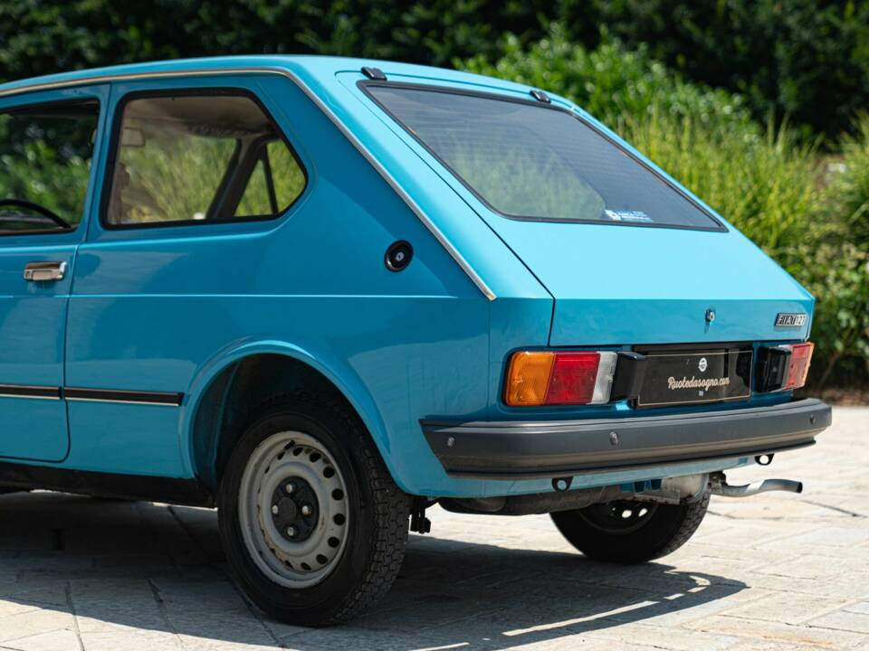 Bild 22/50 von FIAT 127 (1977)