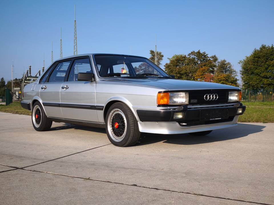 Image 51/94 de Audi 80 CD 5S (1982)