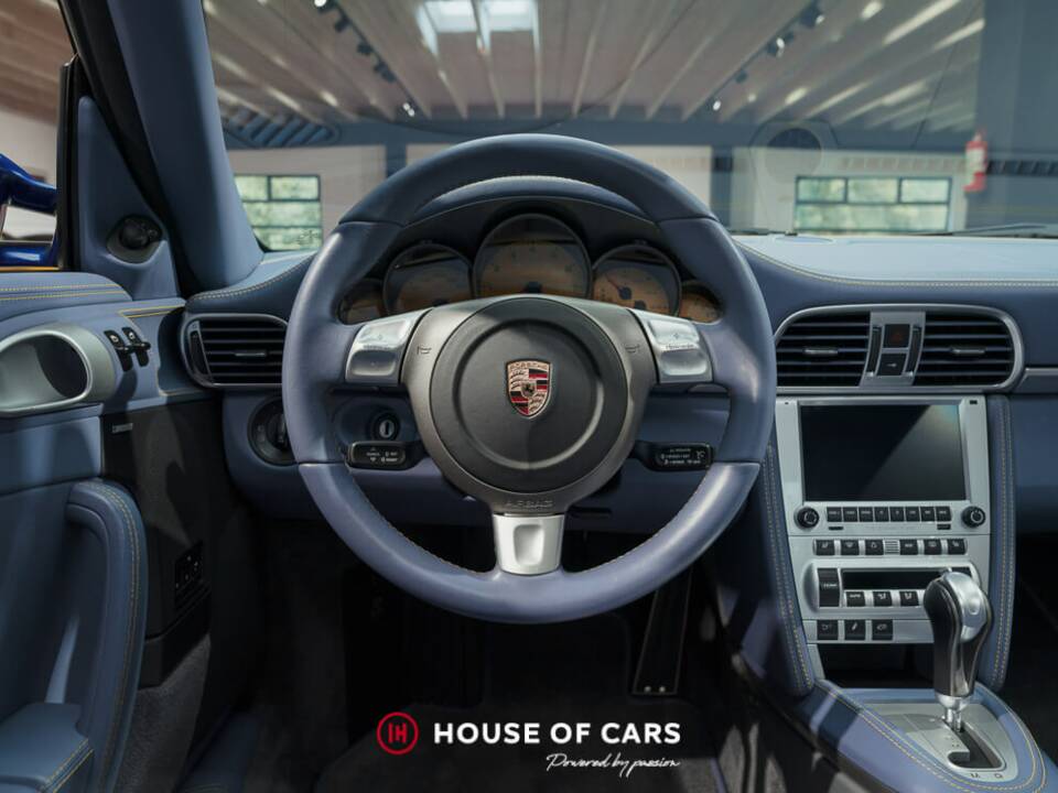 Bild 15/23 von Porsche 911 Carrera 4S (2006)